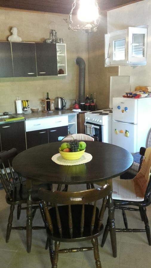 Country House "Lipa" Komarno فيربازار المظهر الخارجي الصورة