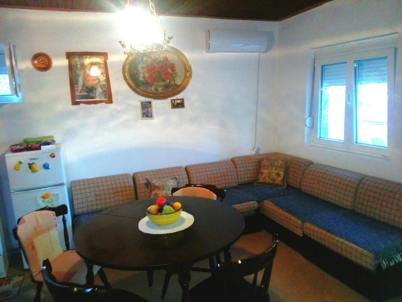 Country House "Lipa" Komarno فيربازار المظهر الخارجي الصورة