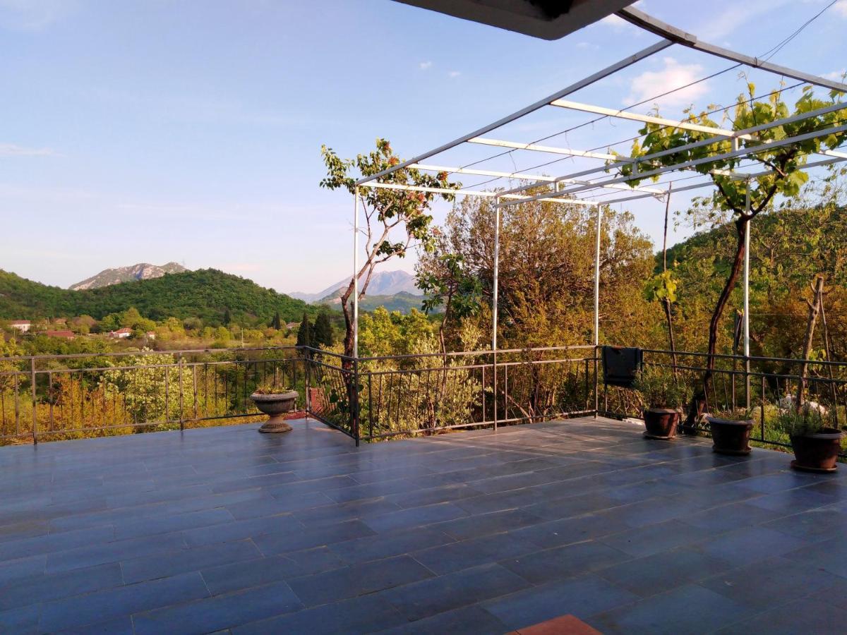 Country House "Lipa" Komarno فيربازار المظهر الخارجي الصورة